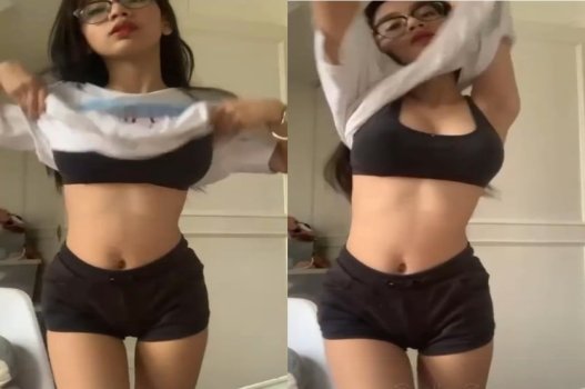 Clip cô nàng và người yêu quyến rũ khiến fan say đắm